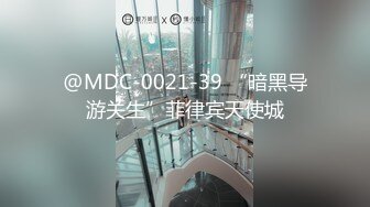 小马寻花约牛仔裤长腿少妇,口交舔屌骑坐套弄,扶着屁股后入撞击套子多操坏持续打桩