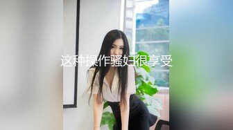 黑丝伪娘 你好硬啊 后面痒大鸡吧操我 直男小哥穿上我的丝袜扒开小穴狠狠的操我真的好爽小哥哥说很少能让他这么投入的