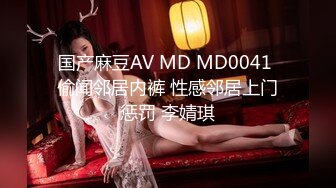 [MP4]前凸后翘的丰满少妇外围工作者，挣钱不容易，两位花臂猛男兄弟轮番搞她，丰满少妇有几天没做了，白浆溢出